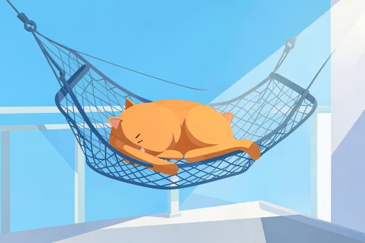 Um gato laranja deitado confortavelmente em uma rede de proteção em uma varanda ensolarada.